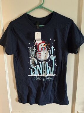 Women small tee
